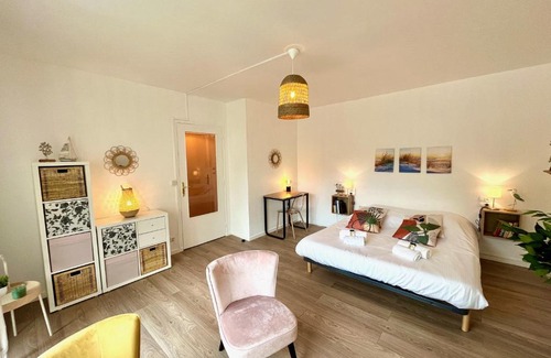 Le Beau Site Apartamento | Nihal, Studio proche Zenith avec parking et balcon