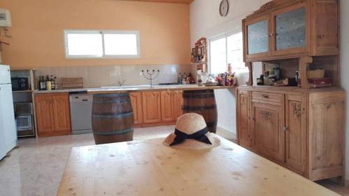 Nijar Casa | Níjar has been described as one of the most picturesque towns in the whole of Spain. A visit to Níjar guarantees the traveller a flavour of the ‘real’ Andalusia without the need to overspend on the trip.