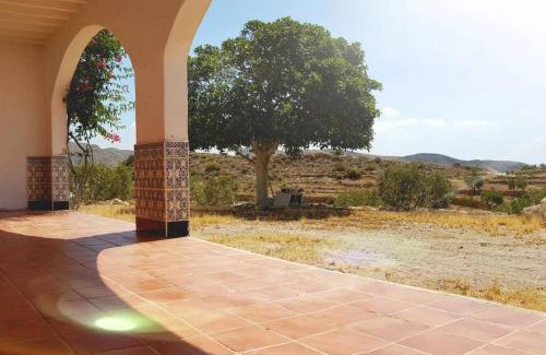 Nijar Casa | Níjar has been described as one of the most picturesque towns in the whole of Spain. A visit to Níjar guarantees the traveller a flavour of the ‘real’ Andalusia without the need to overspend on the trip.