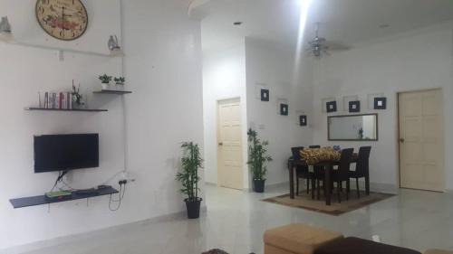 Pengkalan Chepa Casa | NikAishy TransitAirport A1