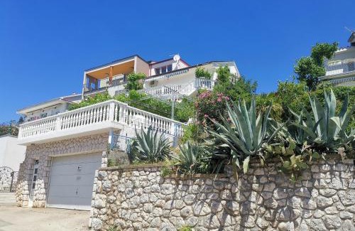Dramalj Apartamento | NIKO 5 Apartment 70m from the beach