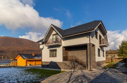 Serednye Casa | Nikol
