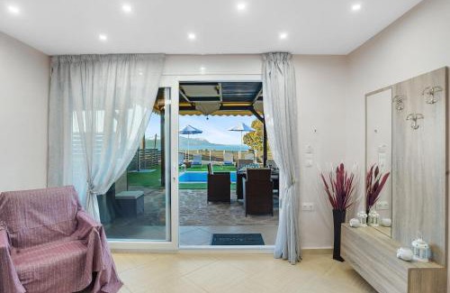 Plaka Casa | Nikos Dimitra Luxury Home BY APOKORONAS-VILLAS