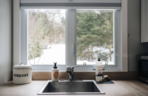 St-Adolphe-d'Howard Chalet De Esquí | Niksen Cabins for 2 people on the lake
