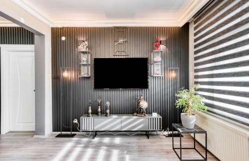 Emin Sinan Apartamento | Nil Denis Palace