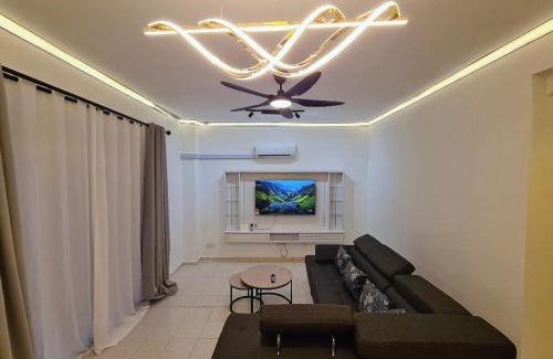Nilai Casa | Nilai Modern Homestay 4R3B-12PAX