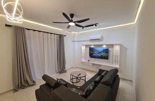 Nilai Casa | Nilai Modern Homestay 4R3B-12PAX