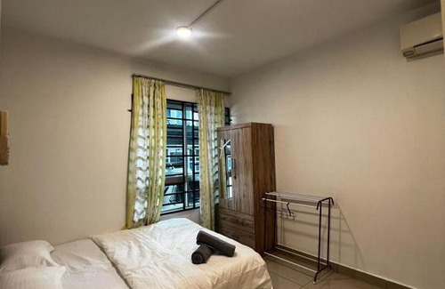 Penampang Apartamento | Nilam 4 3BR Near KKIA Homestay Cyber City Apartment