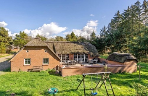 Øby Casa | "Nilla" - 1.4km from the sea by Interhome