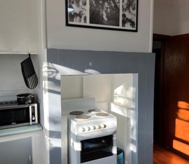 Wodonga Casa | Nilmar Ave - Central Cozy 1950s Wodonga 3br Cottage