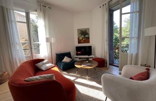 Nimes City Centre Apartamento | Nimes , appartement rénové dans immeuble classé.