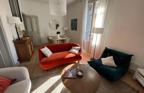 Nimes City Centre Apartamento | Nimes , appartement rénové dans immeuble classé.