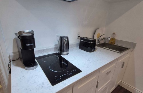 Guelph Apartamento | Nimo HomeStay, New Entire Studio Apartment