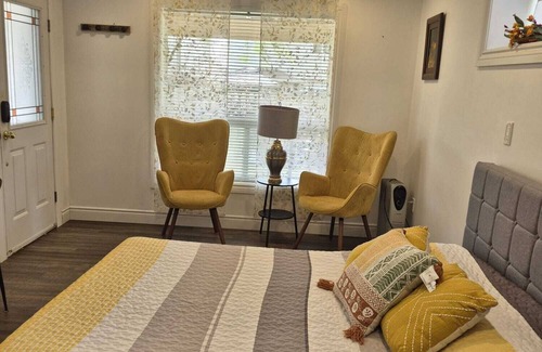 Guelph Apartamento | Nimo HomeStay, New Entire Studio Apartment