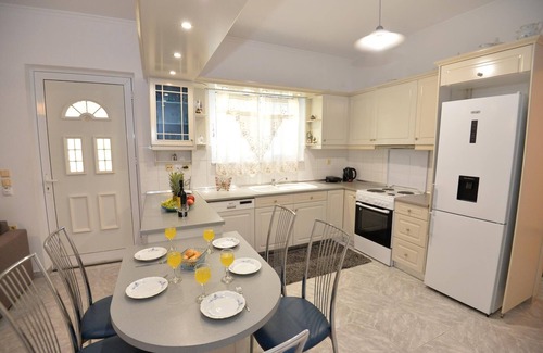 Ialyssos Apartamento | Nina s Apt in Ialysos Near the Beach