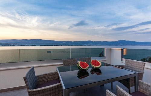 Arbanija Casa | Nine-Bedroom Holiday Home In Arbanija