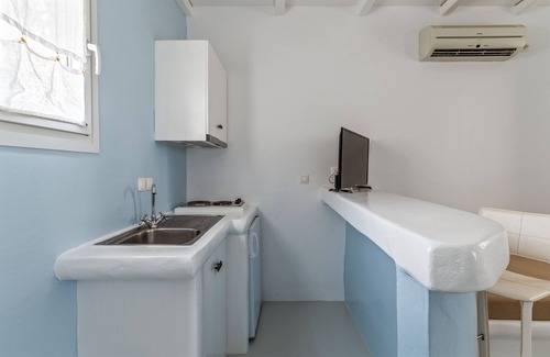 Kionia Apartamento | 'Ninemia Suites Tinos Superior 102' Con Piscina Compartida, Wi-Fi Y Aire Acondicionado