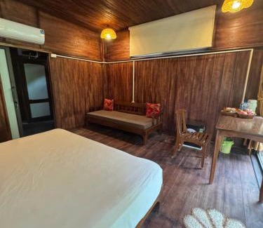 Hoa Lu Hotel | Ninh Binh Mountain Resort