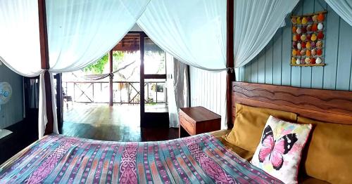 Bira Complejo | Nini's Beach Bungalows