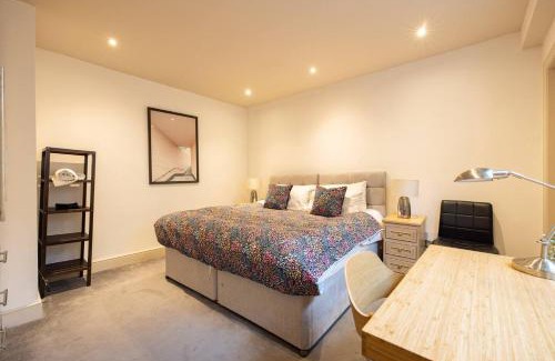 Redcliffe Apartamento | Niru Experience Serene Garden Haven Duplex