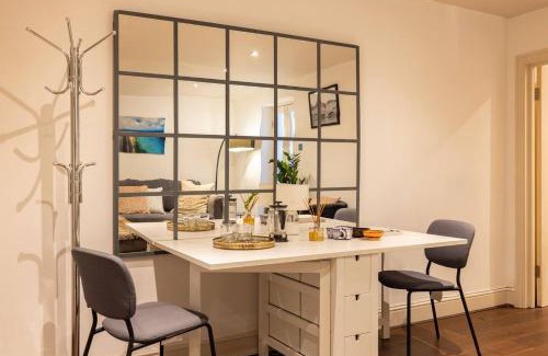 Redcliffe Apartamento | Niru Experience Serene Garden Haven Duplex