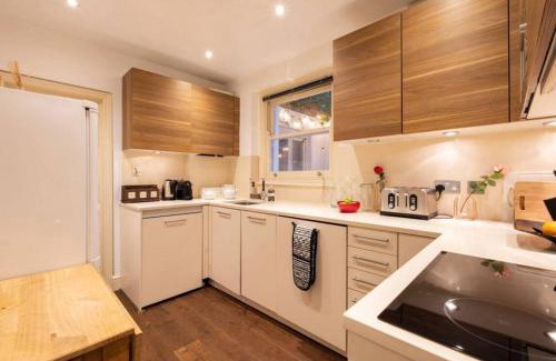 Redcliffe Apartamento | Niru Experience Serene Garden Haven Duplex