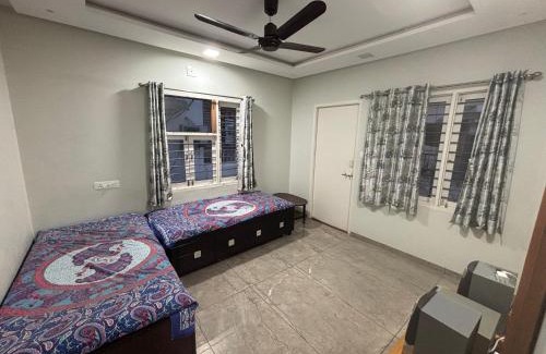 Infocity Casa | Nisarg Home Stay