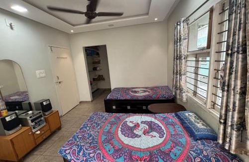 Infocity Casa | Nisarg Home Stay
