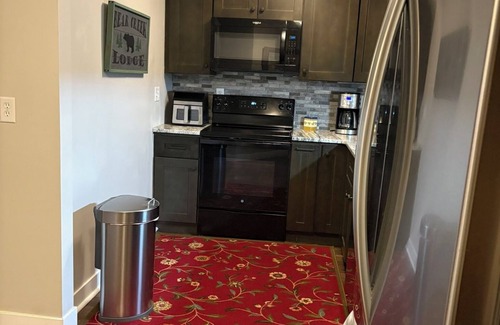 Nisswa Casa | Nisswa-3 bedroom/3 bath house - private back yard walking distance to downtown