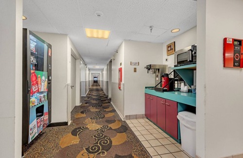 Nisswa Apartamento | Nisswa Hotel – King Jacuzzi & Kitchenette #202