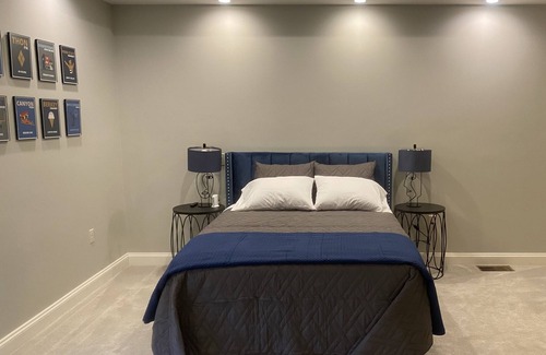 Port Matilda Casa | "Nittany Lion" Luxury House 4BR, Sleeps 9, 15 mins to Penn State!