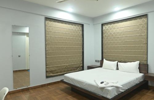 New Town Hotel | NK7 Newtown