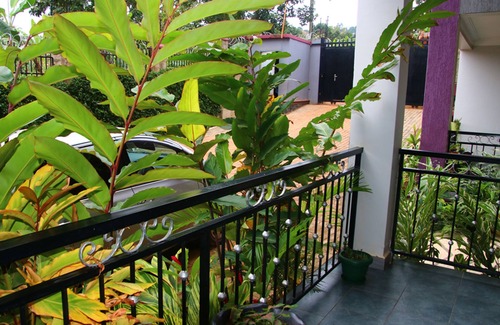 Kampala Apartamento | NL JOSEPHINES APARTMENTS