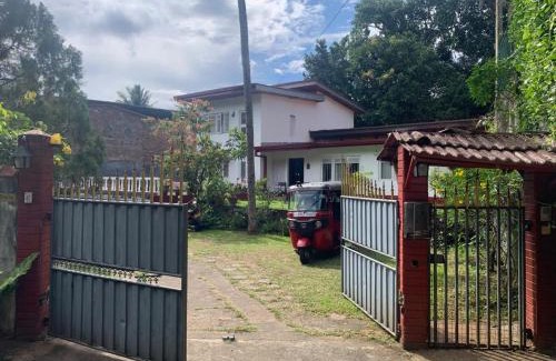 Anniwatta Casa | No 06 Veediya Bandara Lane Bahirawakanda