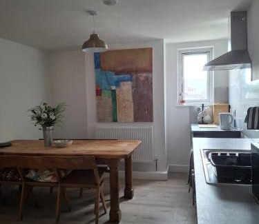 Fenny Stratford Casa | No 1 Staplehall Road - Beautiful Home