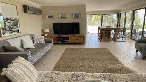 Lake Wangary Casa | No. 10 Coffin Bay