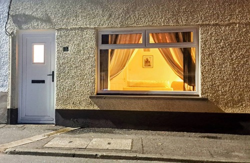 Bellaghy Casa | No 3 Main St, Charming 3-bed House in Bellaghy