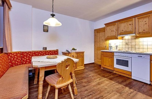 Wallgau Apartamento | "No. 4" apartment, 2 bedrooms, shower, WC - Anneliese, guest house