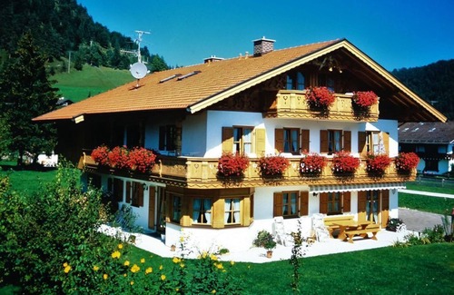 Wallgau Apartamento | "No. 4" apartment, 2 bedrooms, shower, WC - Anneliese, guest house