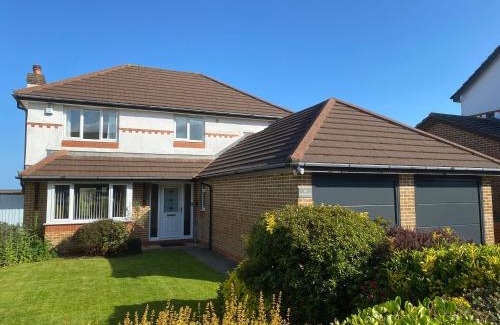Maenporth Casa | No.48 Falmouth - 10 minutes walk to the beach