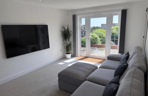 Maenporth Casa | No.48 Falmouth - 10 minutes walk to the beach