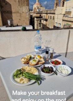 Floriana Apartamento | No 60, 2nd floor, centrally located, fully equipped studio Apt