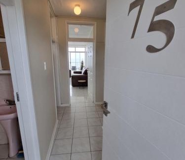 North Beach Apartamento | NO: 75 WINDEMERE HOLIDAY FLAT