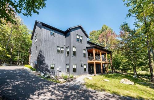 McHenry Casa | No Black Tie Affair