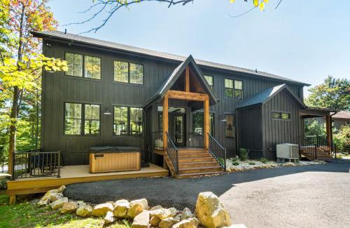 McHenry Casa | No Black Tie Affair