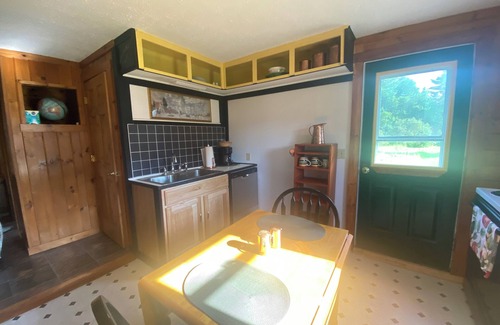 Searsmont Cabina | No bookings after 8/15/2024. Property sold. VRBO Thank you.