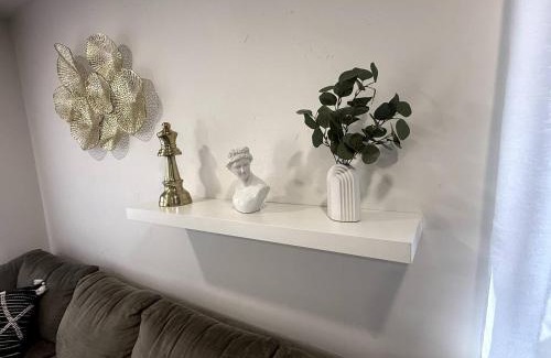 Poplar Grove Apartamento | No Chores Silver Suite Near Downtown