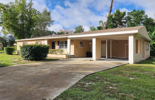 Lake Mary Casa | 4 Bed/ 2 Bath Florida Themed Home with Trailer Parking