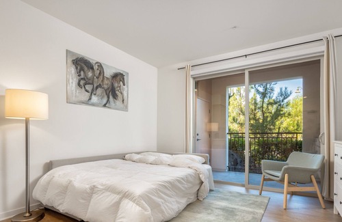 Airport Area Apartamento | *No Guest service Fee* 2 bed right by Irvine Spectrum