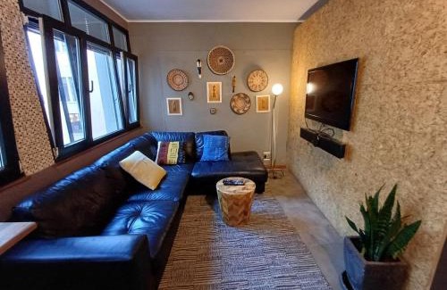 Trawal Apartamento | No Load-Shedding Self-Catering City Studio Apartment - Keerom318